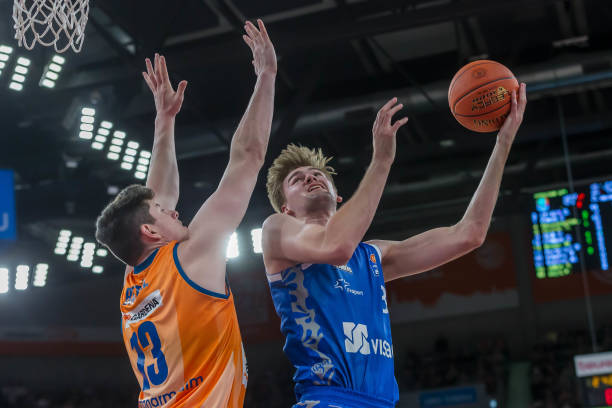 卫的速度和 卫的速度和